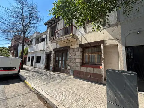 6amb PH Frente garaje patio 2baños  A RECICLAR 170mts
