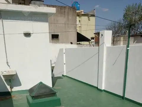 Depto Tipo Casa en Alquiler de 3 ambientes