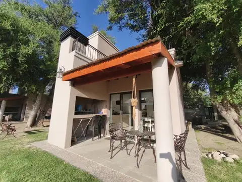 VENTA COMPLEJO CASAS DE CATEGORIA TRASLASIERRAS