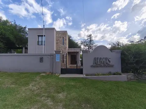 Hotel en Venta en Villa Cura Brochero, USD 398.000