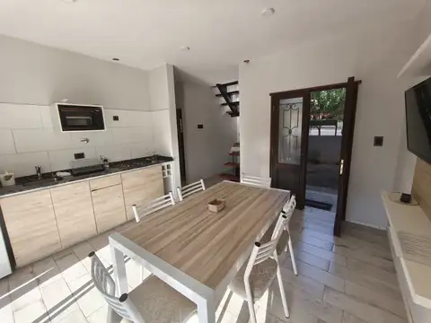VENTA COMPLEJO CASAS DE CATEGORIA TRASLASIERRAS