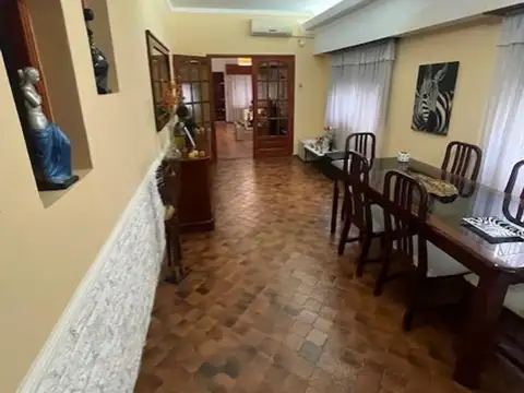 Casa en Venta en Banfield, USD 145.000