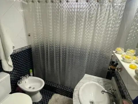 Casa 3 ambientes con 2 baños