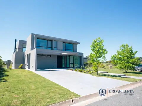 Casa en Venta de 5 dormitorios