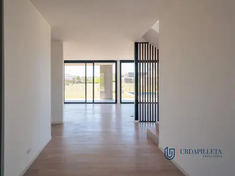 Casa 6 ambientes con 6 baños