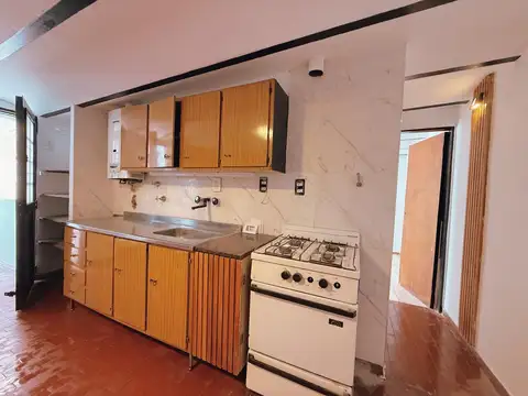 Depto Tipo Casa en Alquiler en Centro, $ 350.000