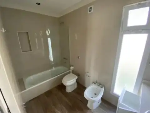 Casa en Venta en Pilar del Este - Santa Lucia, USD 197.000