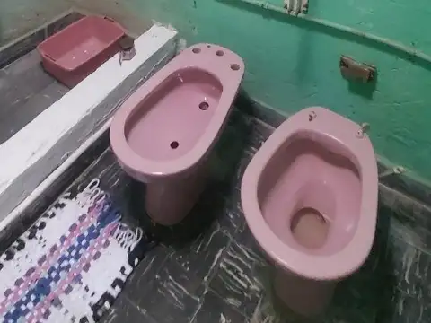 Casa lote propio a refaccionar