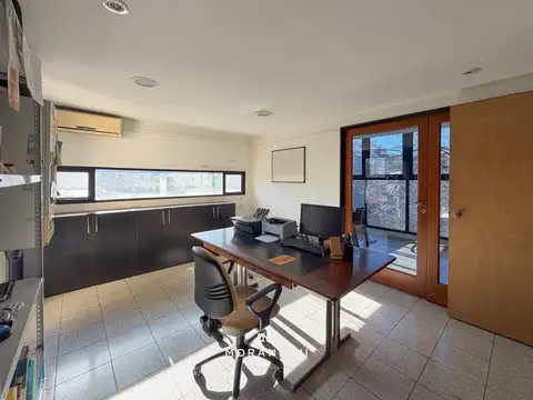 Oficina en Venta al Este