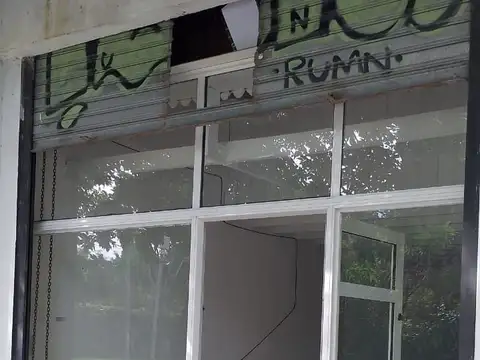 Local en Alquiler en Benavidez, $ 350.000