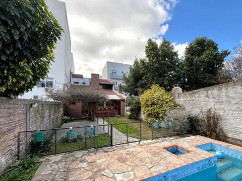 Depto Tipo Casa en Venta con 1 cocheras