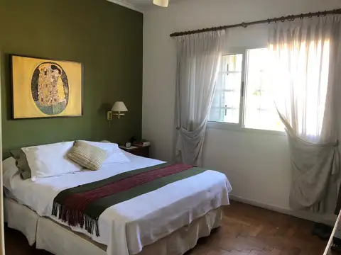 Casa 4 ambientes con 4 baños