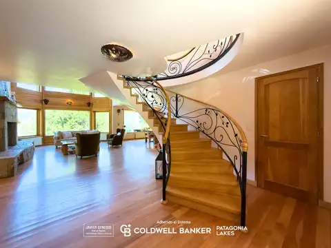 Casa 7 ambientes con 4 baños