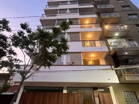 Venta de Departamento de 1 dormitorio  Avenida 38 entre 13 y 14  La Plata