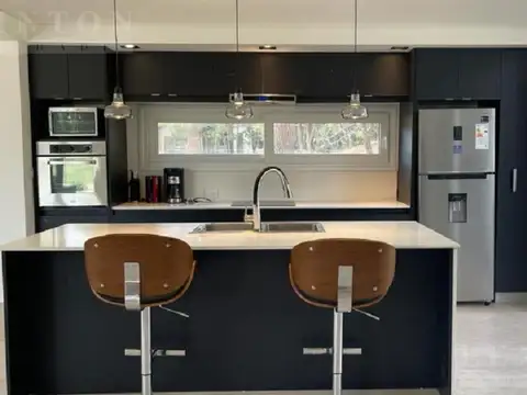Casa en Venta al Este