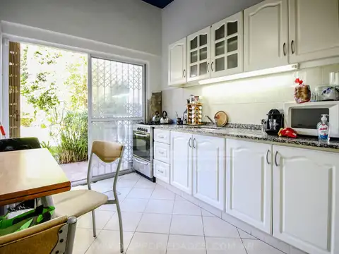 Casa en Venta en Olivos Maipú/Uzal, USD 330.000