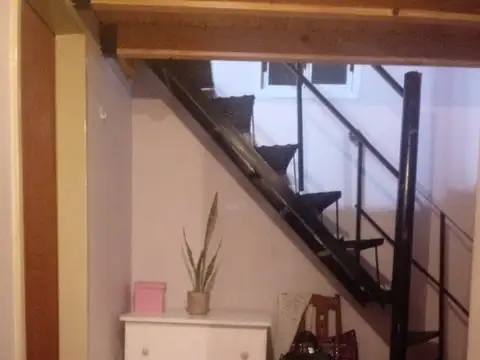 DUPLEX DE 2 AMBIENTES C/ COCHERA EN VENTA - HAEDO NORTE