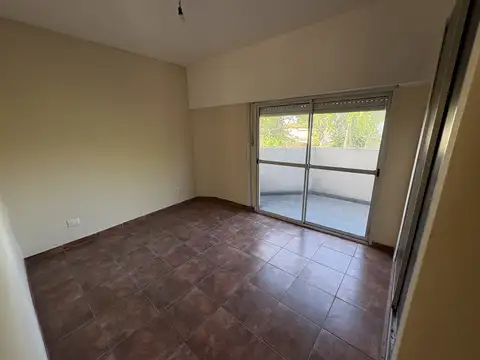 Depto Tipo Casa 2 ambientes con 1 baño