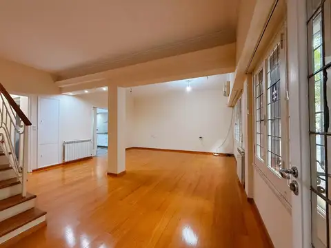 Local en Alquiler en República De La Sexta, $ 3.500.000