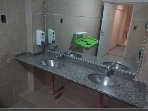 Venta de local mas salon en San Telmo