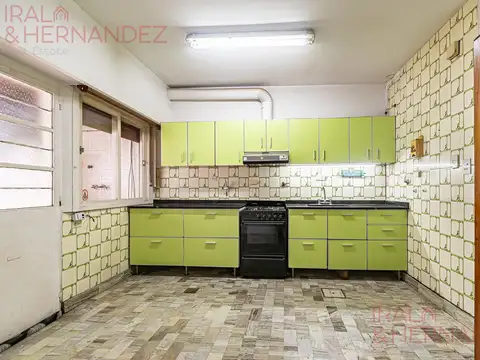 Depto Tipo Casa 5 ambientes con 1 baño