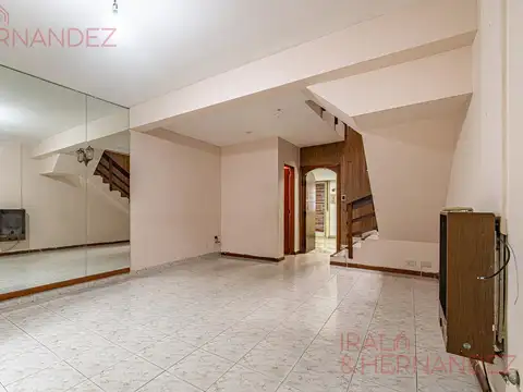 Depto Tipo Casa en Venta de 3 dormitorios