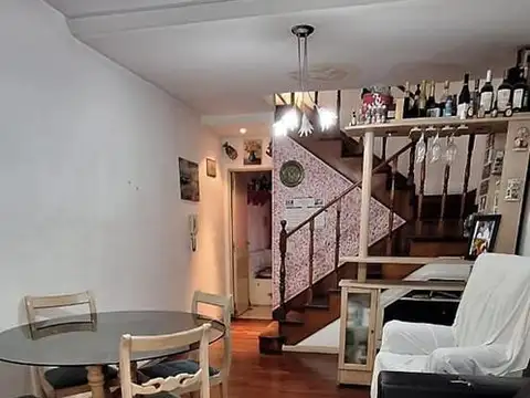 Depto Tipo Casa 3 ambientes con 1 baño