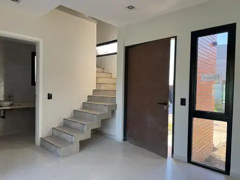 Casa en Alquiler de 3 dormitorios