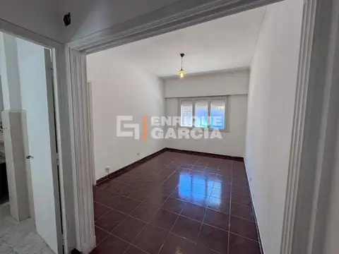 Gamarra 1700, Piso PB