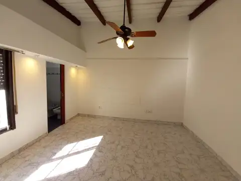 Depto Tipo Casa en Alquiler en Munro, $ 870.000