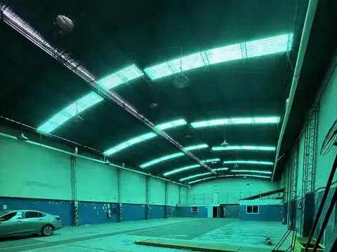 Galpon en Alquiler 17  mts Frente