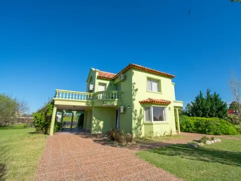 Casa en Venta de 3 dormitorios