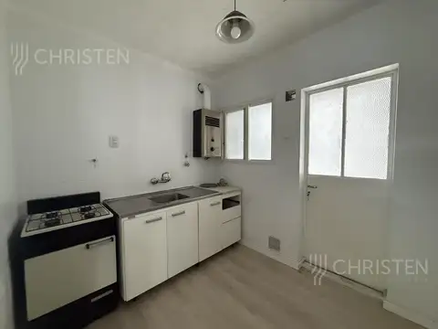 Oficina 3 ambientes con 1 baño