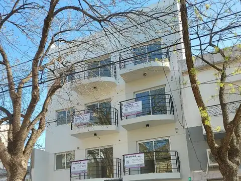 Departamento 2 ambientes c/cochera Villa Urquiza