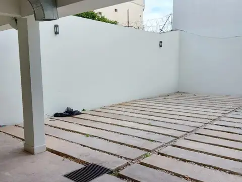 Bucarelli 3100, Piso 2