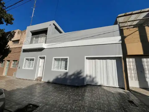 VENTA 2 DPTOS EN ALTO ALBERDI CON COCHERA