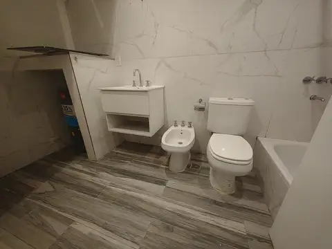 Depto Tipo Casa 2 ambientes con 1 baño