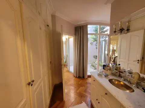 VENTA CASA CON DEPARTAMENTO Y QUINCHO