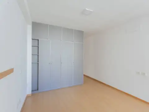 Departamento en Venta con 3 cocheras