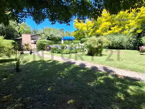 Casa 10 ambientes con 8 baños