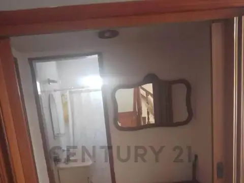 Casa 10 ambientes con 3 baños
