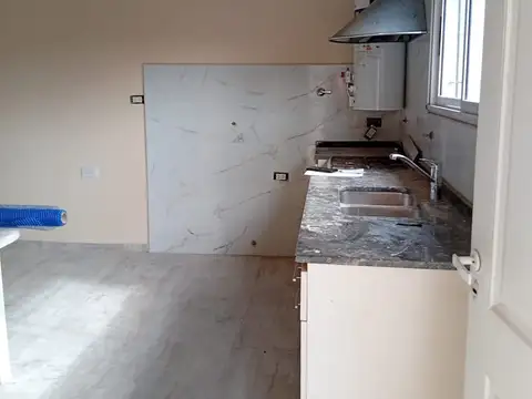 Casa en Alquiler al Sureste