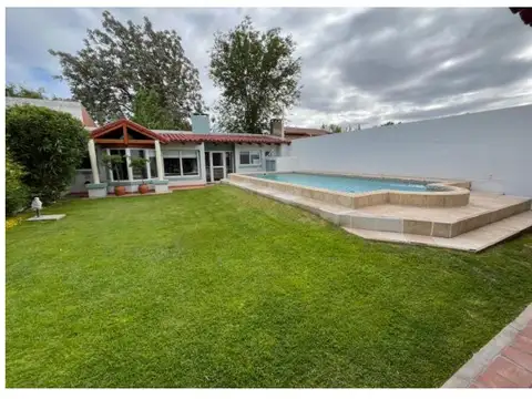 Casa en Venta de 4 dormitorios