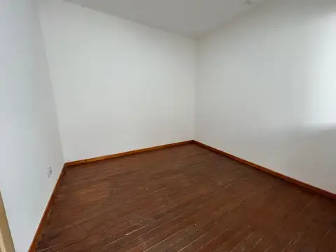 Depto Tipo Casa 2 ambientes con 1 baño