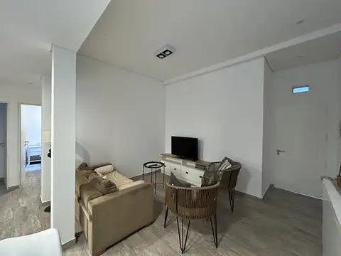 Depto Tipo Casa en Venta al Este
