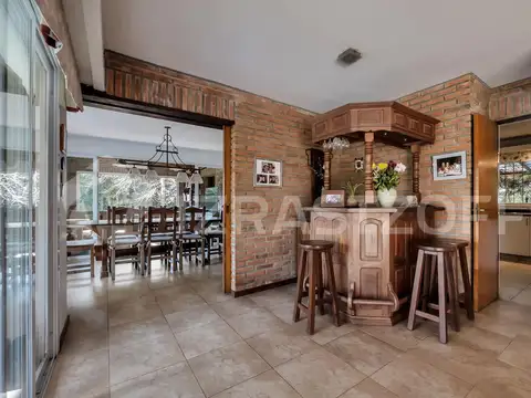 Casa en Venta en Los Lagartos sobre lote de 1400