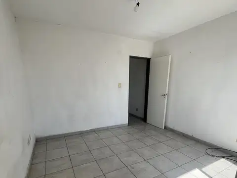 Departamento en Alquiler en Munro-Este, $ 650.000