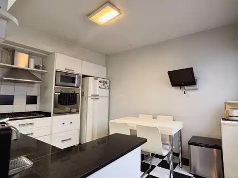 Depto Tipo Casa 5 ambientes con 2 baños