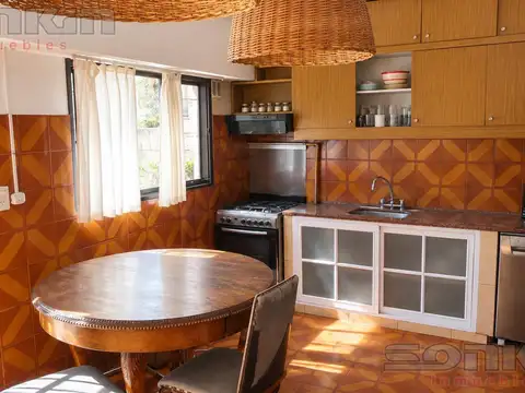 Casa 5 ambientes con 3 baños