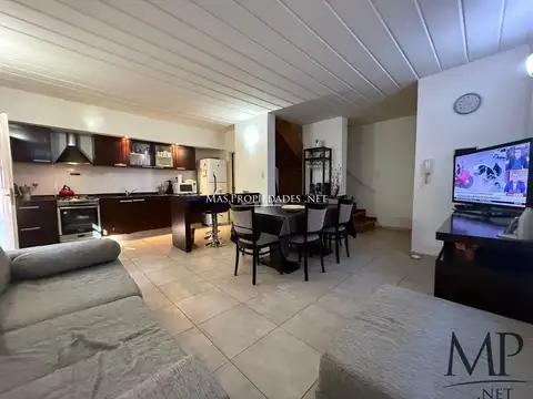 Departamento 3 ambientes con 2 baños